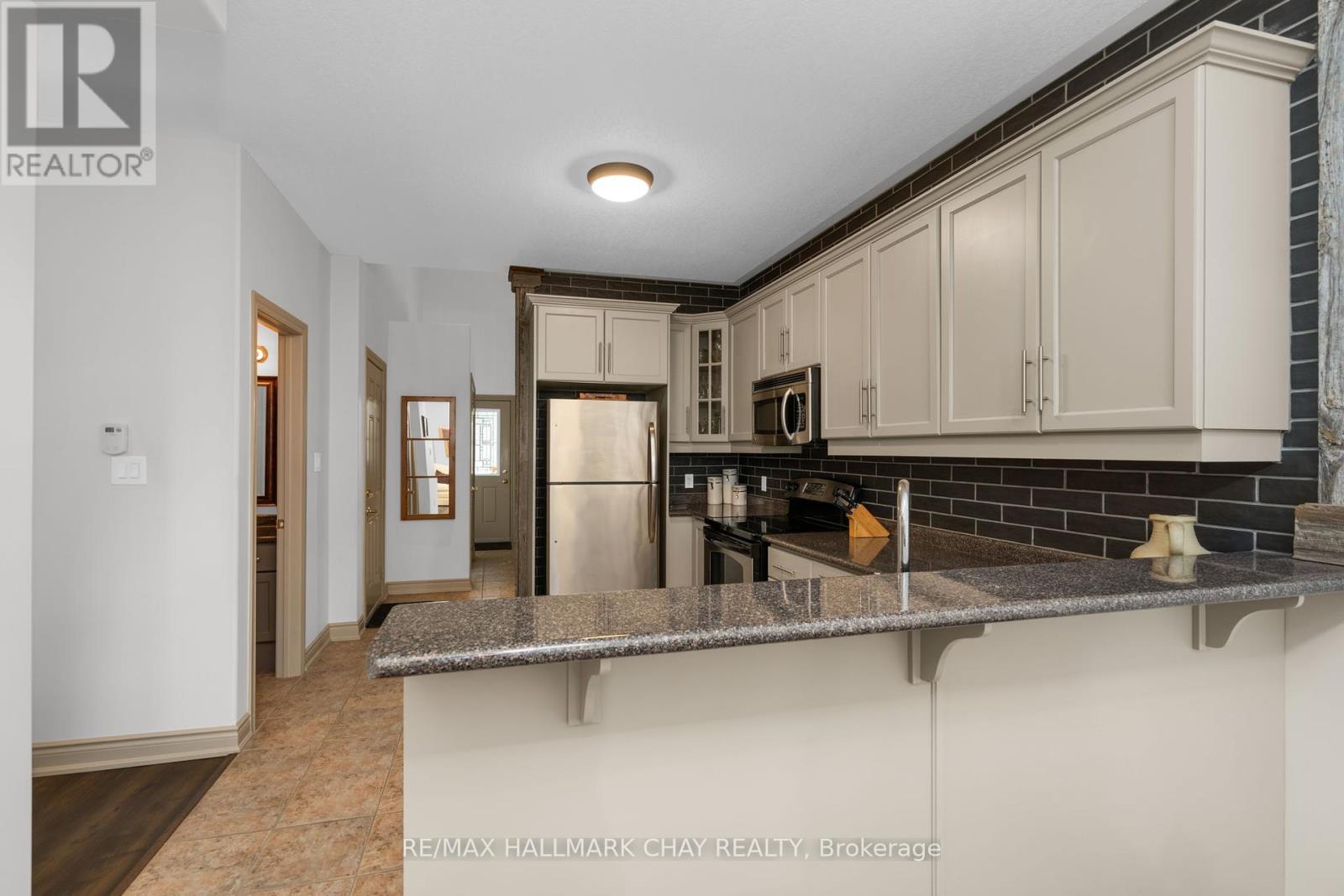 20 - 125 HURONIA ROAD