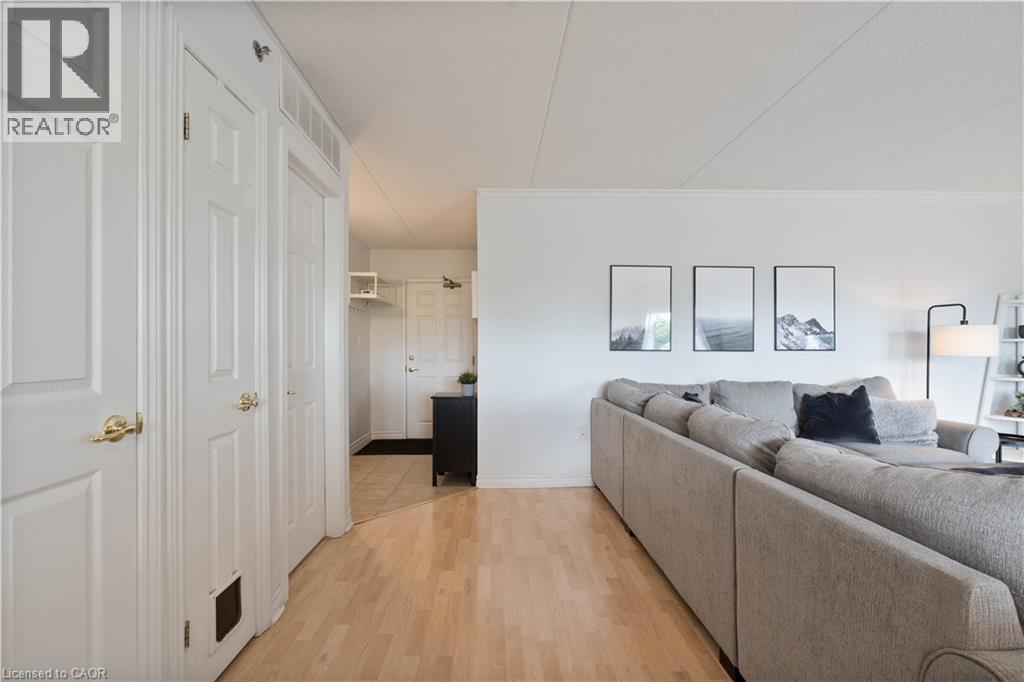 4450 FAIRVIEW Street Unit# 304