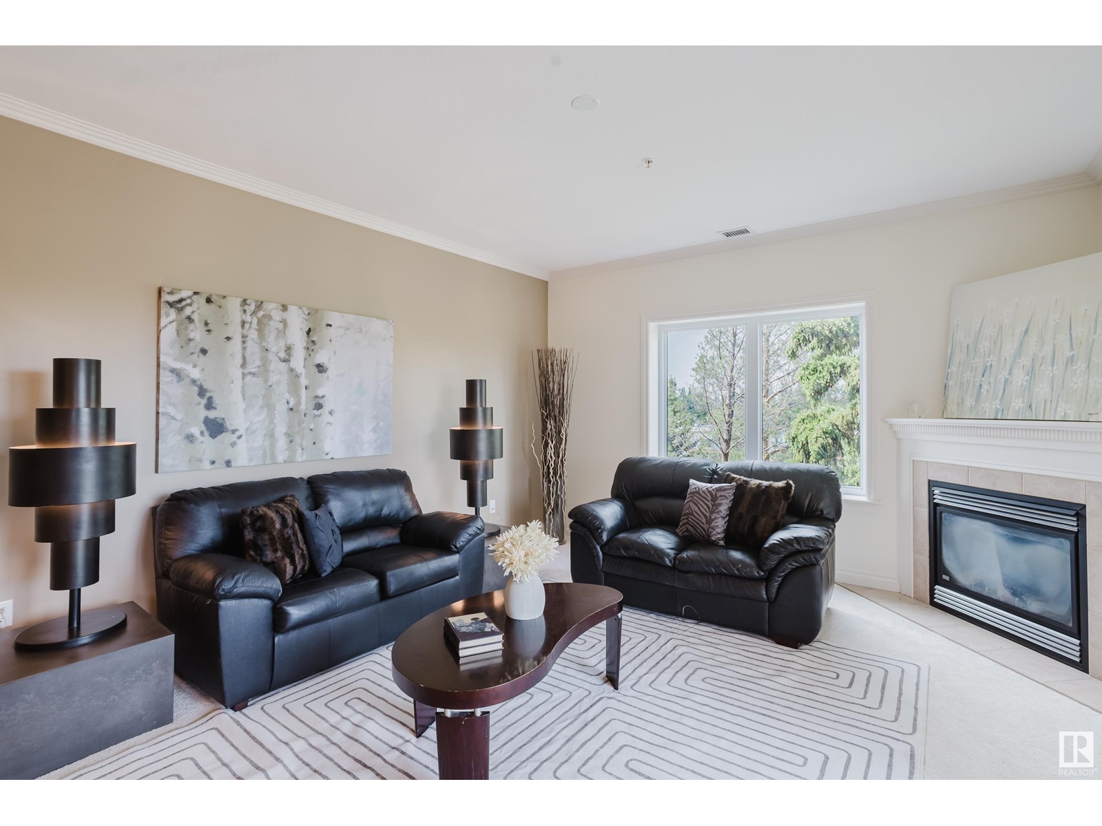 #402 14205 96 AV NW