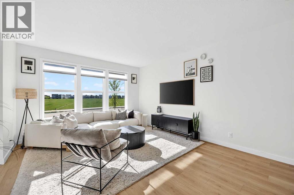 87 Heirloom Boulevard SE