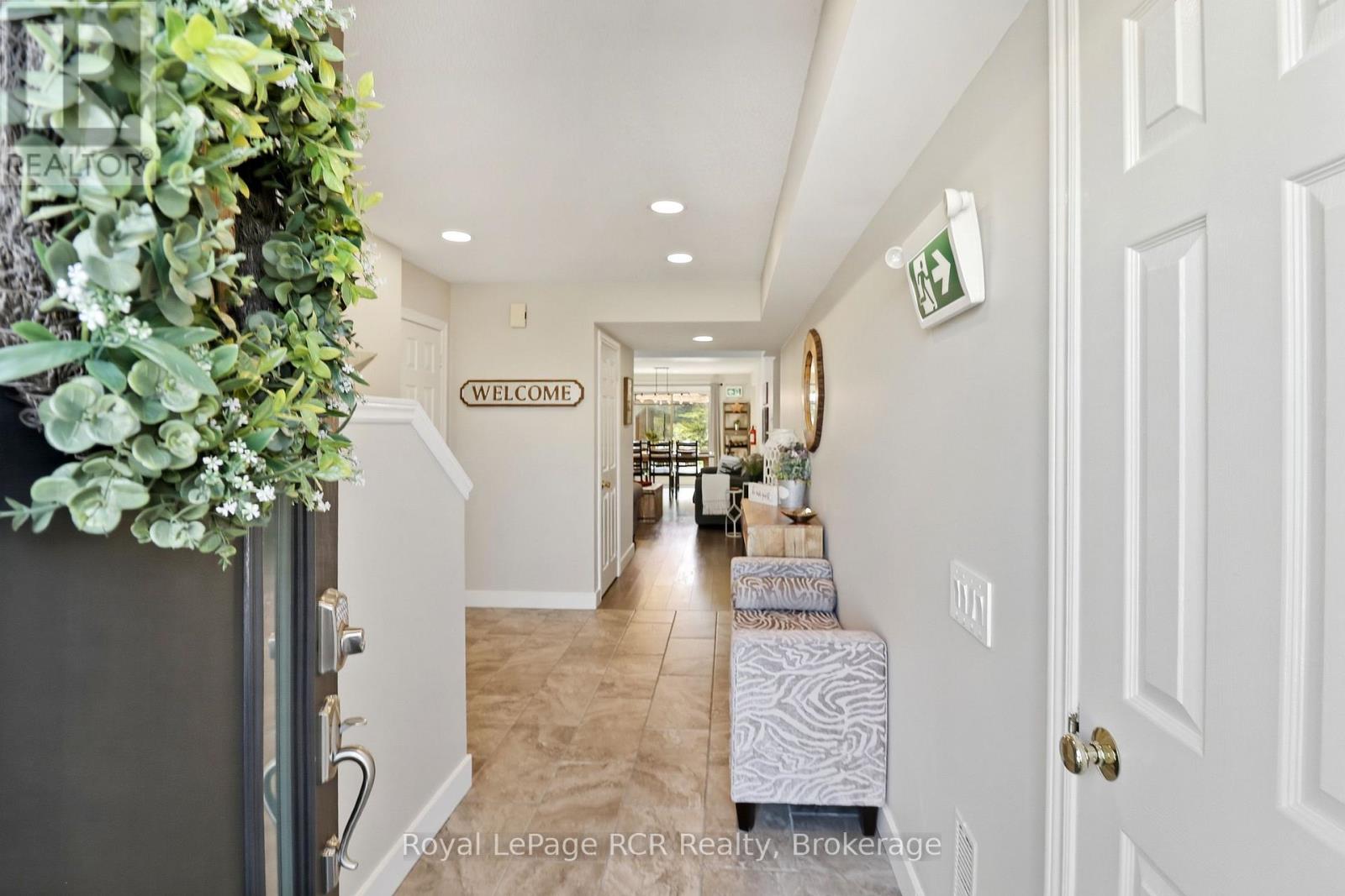 113 - 110 FAIRWAY COURT