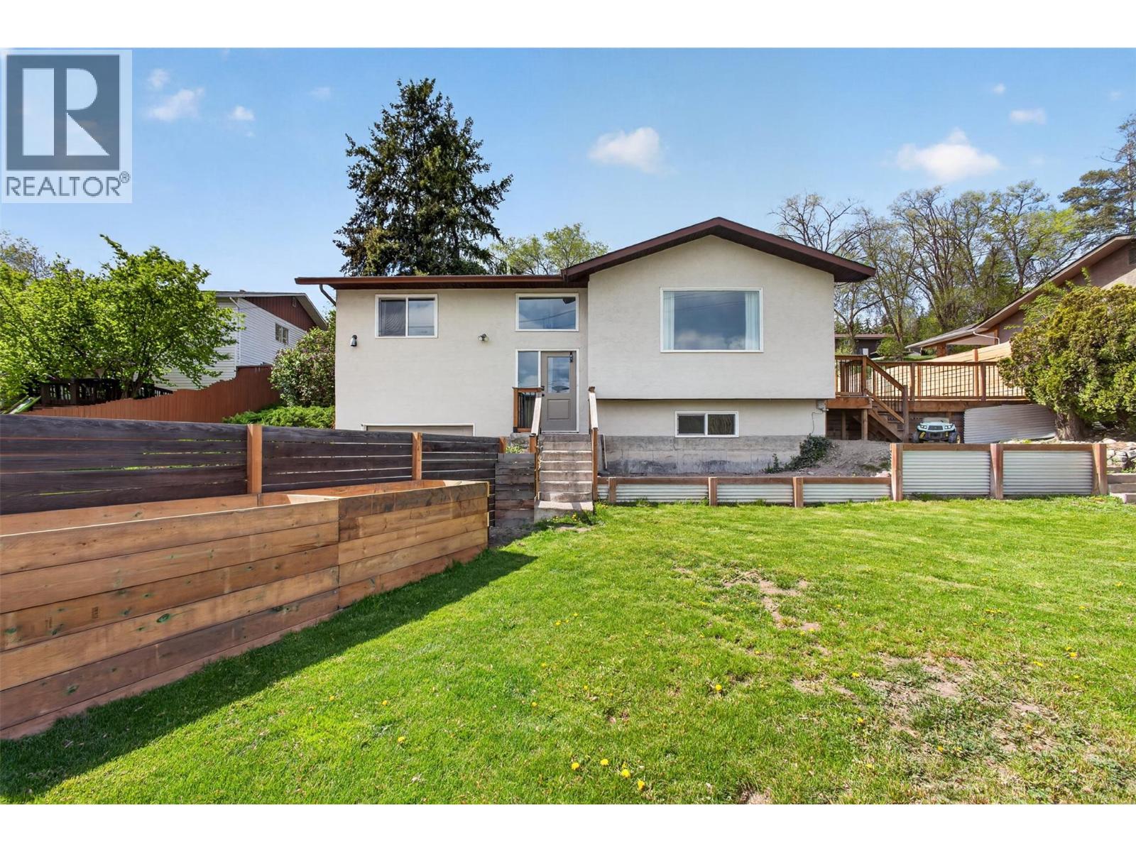 9742 Okanagan Centre Road E