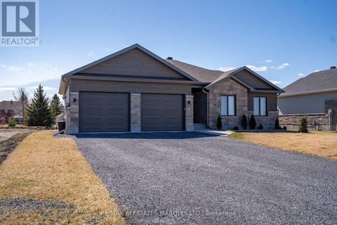 29 WHITETAIL AVENUE South Stormont ON K0C1P0