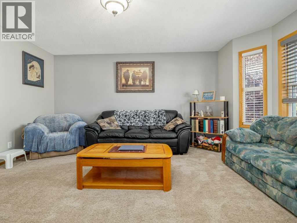 159 Cougar Crescent N