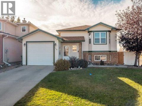 159 Cougar Crescent N Lethbridge AB T1H6K9