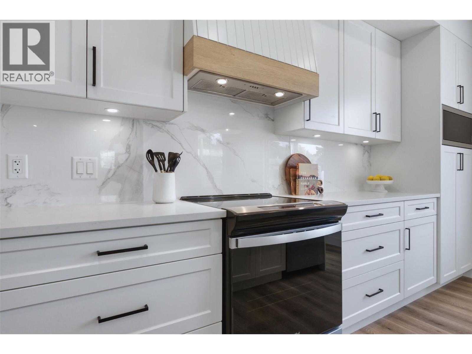 11565 Okanagan Centre Road E Unit# 8