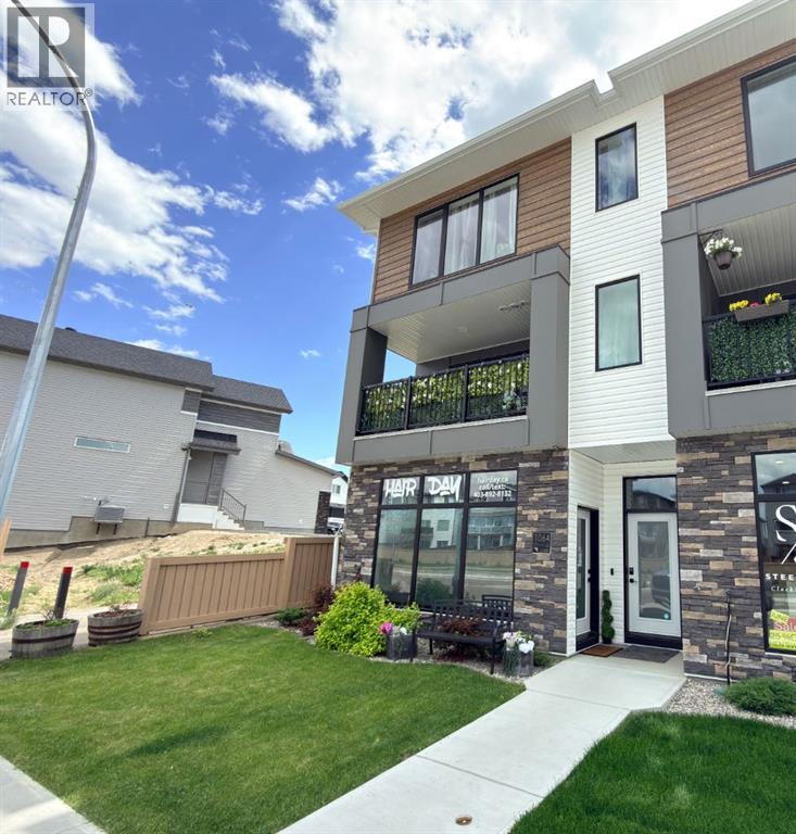 1064 Coalbrook Gate W