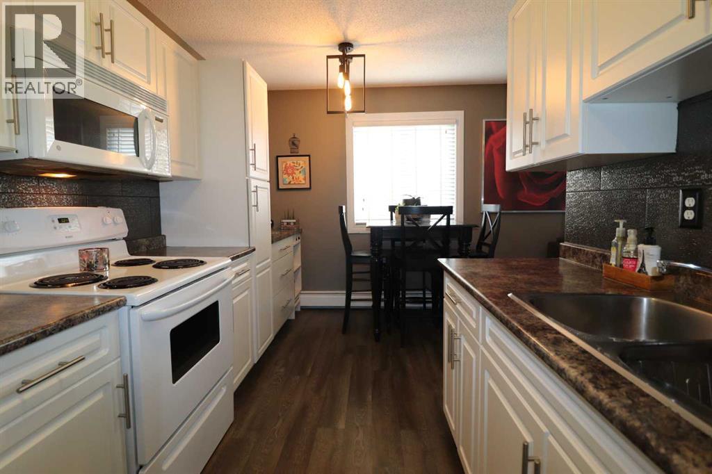 8, 1739 St Edward Boulevard N