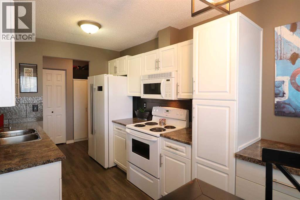 8, 1739 St Edward Boulevard N