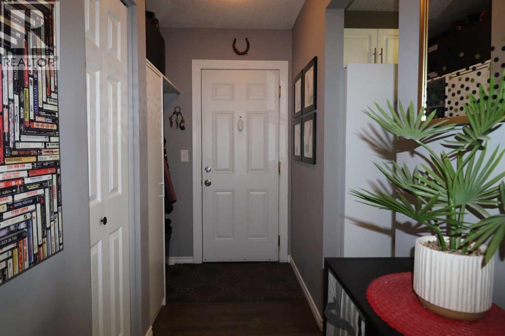 8, 1739 St Edward Boulevard N