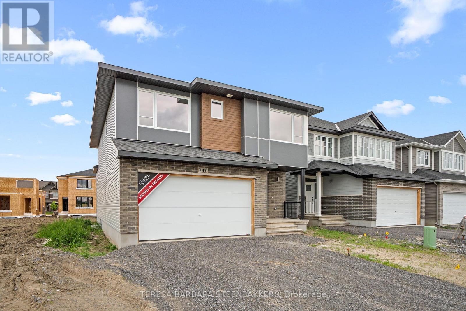 747 KENNY GORDON AVENUE W