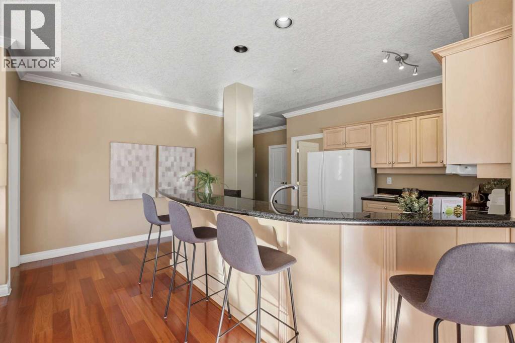 203, 60 24 Avenue SW