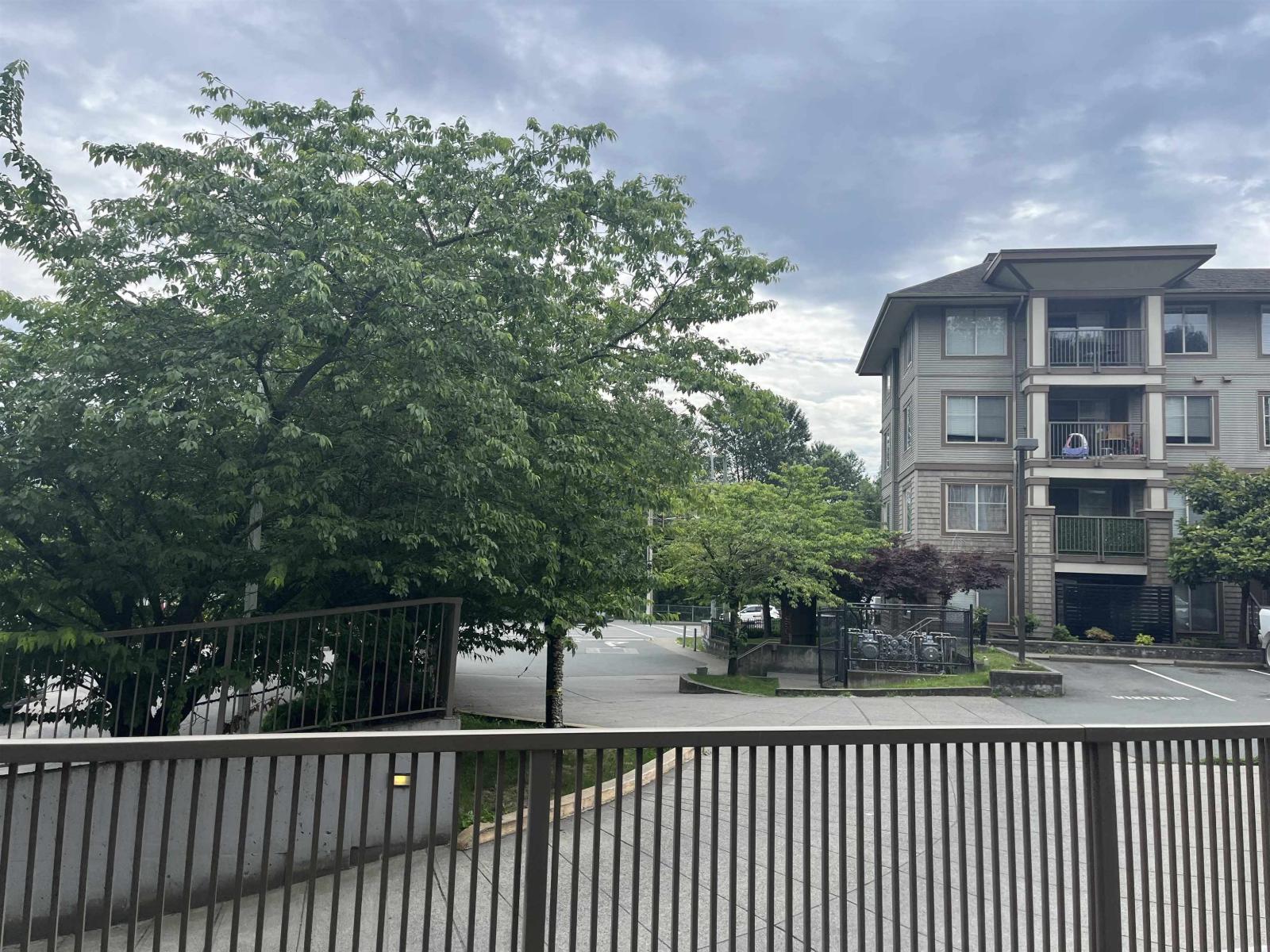 101 45567 YALE ROAD|Chilliwack Proper South