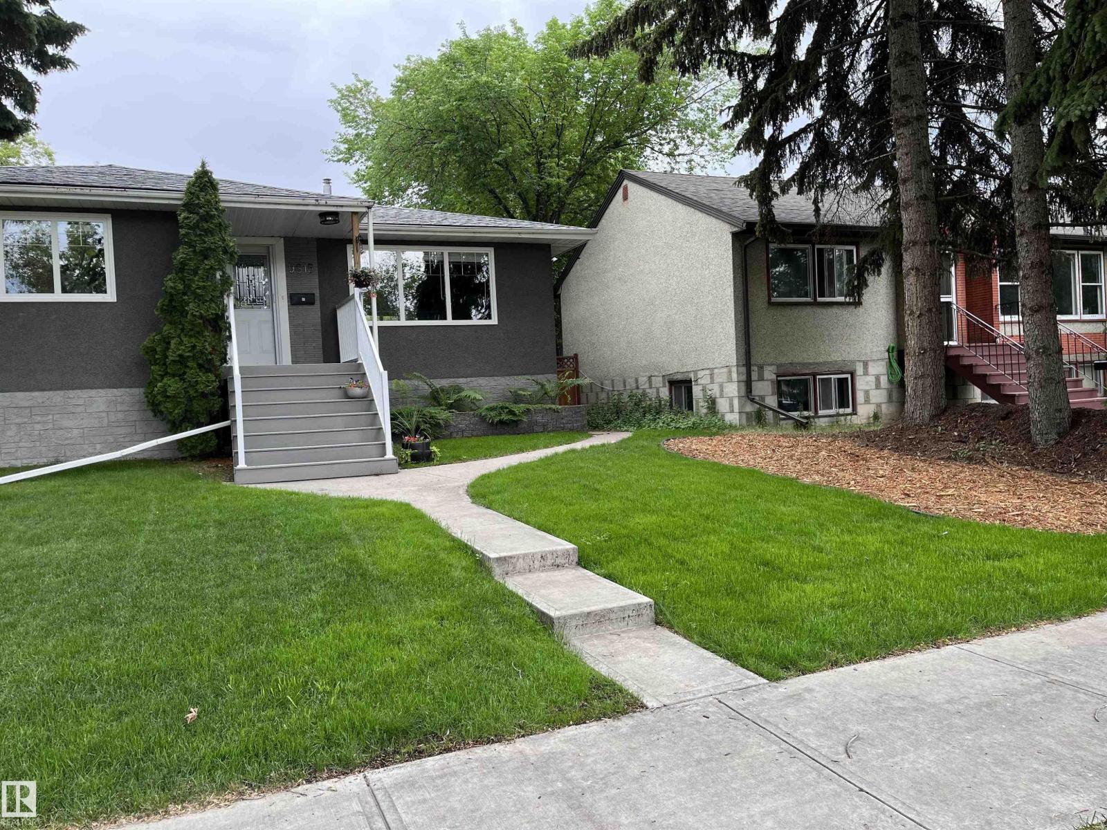 9815 68 AV NW