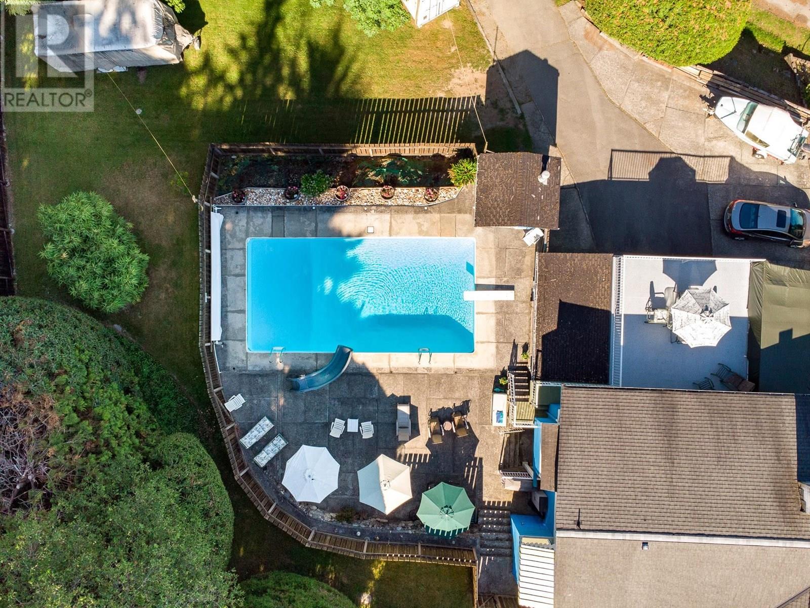 1619 STELLA PLACE
