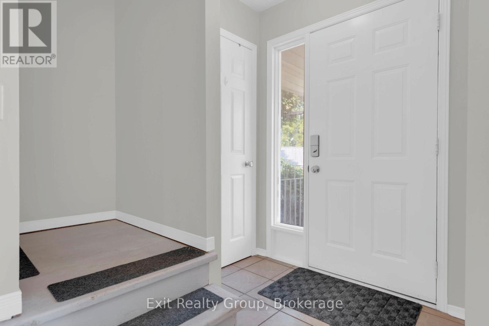 98 OCTAVIA STREET - Photo 2