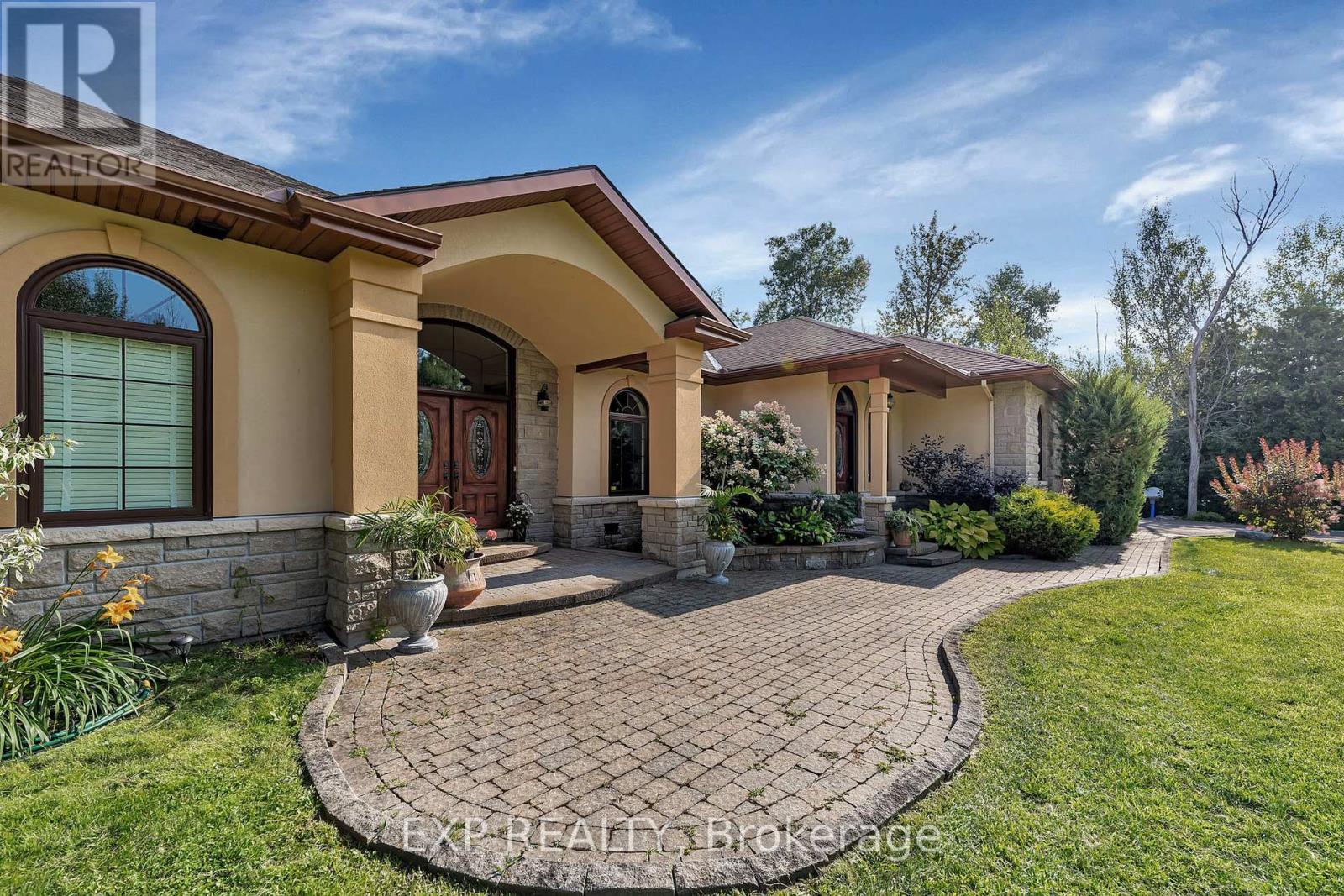 104 SENTINEL PINE WAY