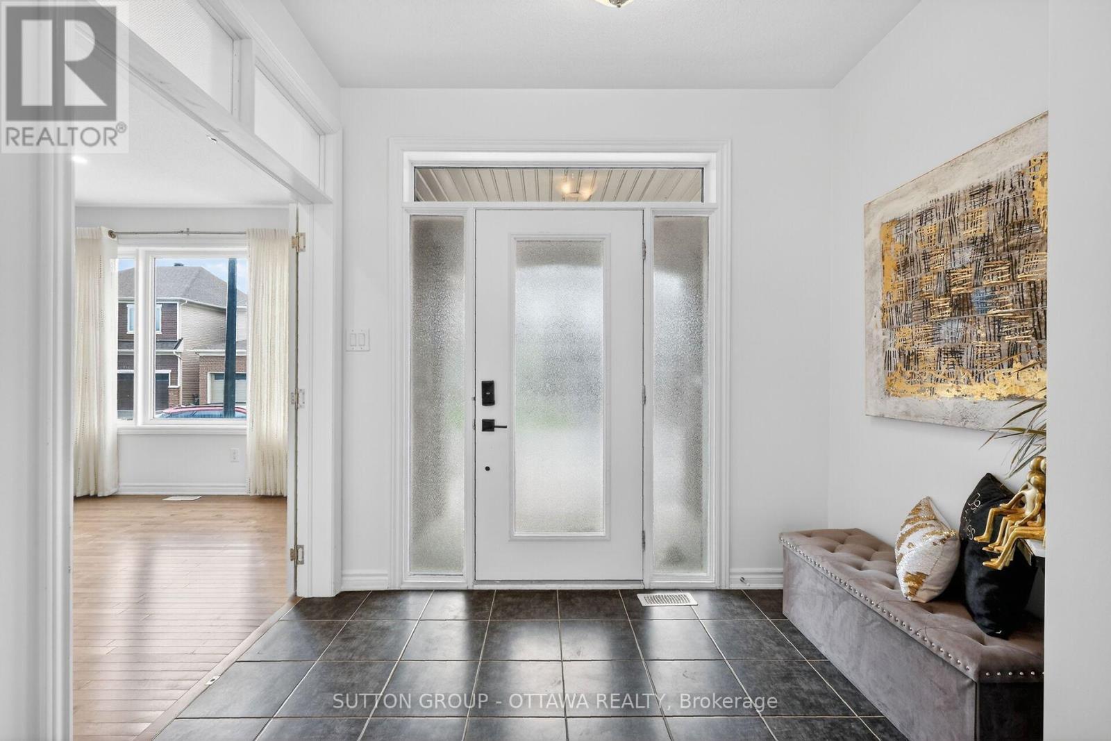 1011 CARDEN LANE