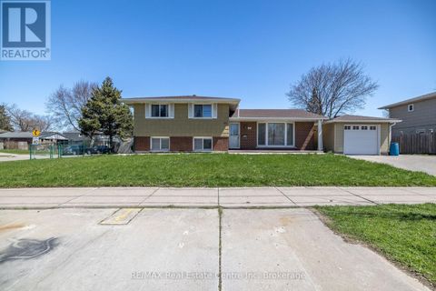 461 STRASBURG ROAD Kitchener ON N2E1P1