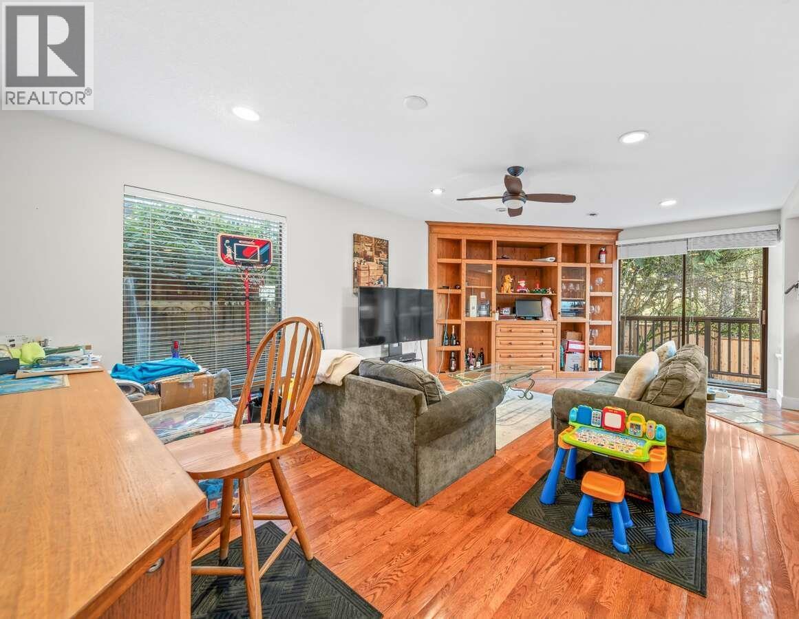 5600 GROUSEWOODS PLACE