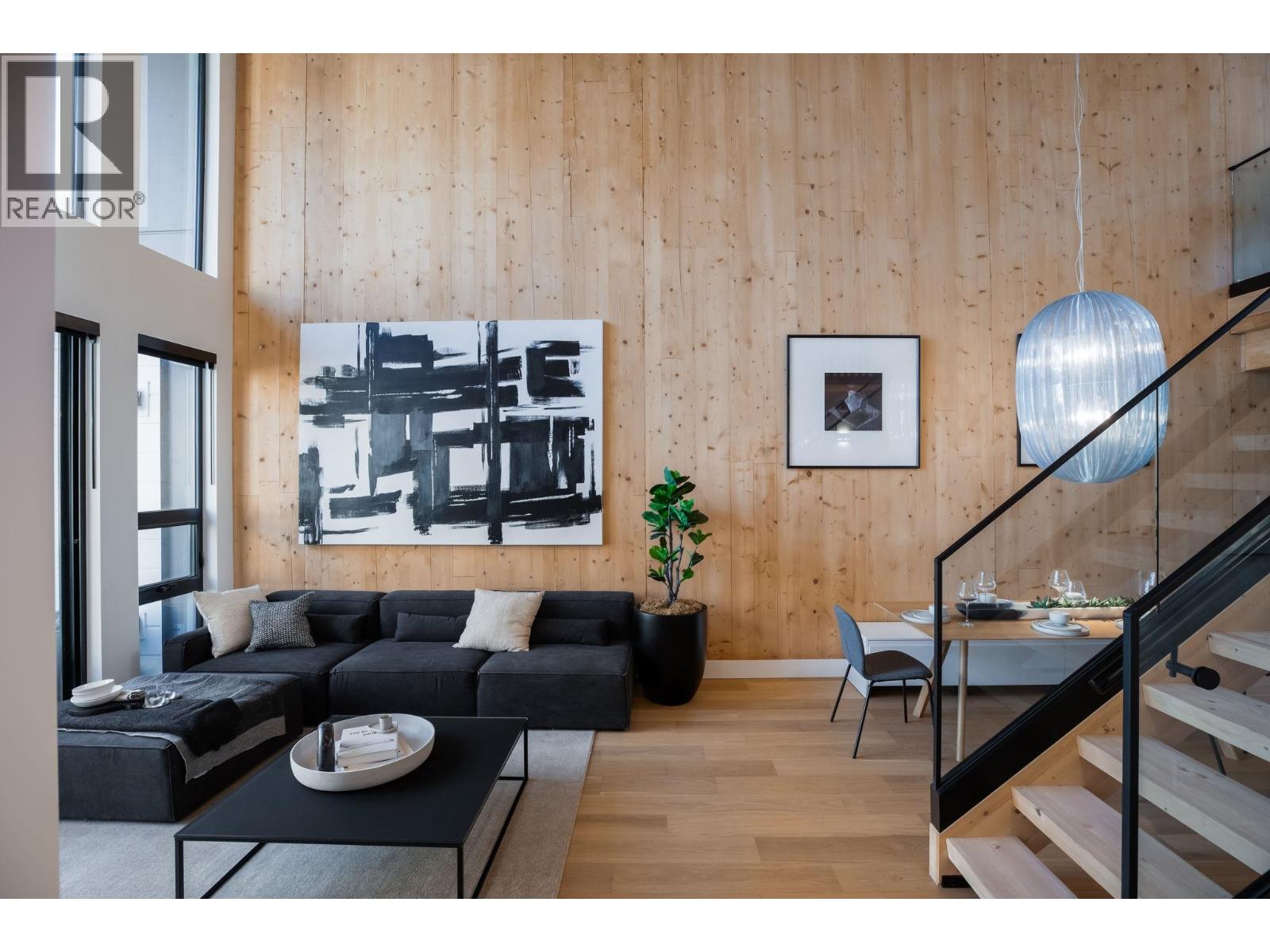 304 310 SALTER STREET