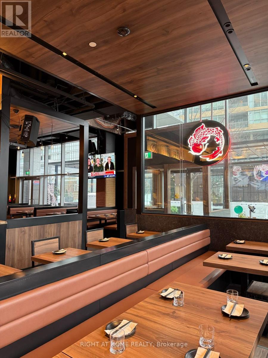 92 FORT YORK BOULEVARD