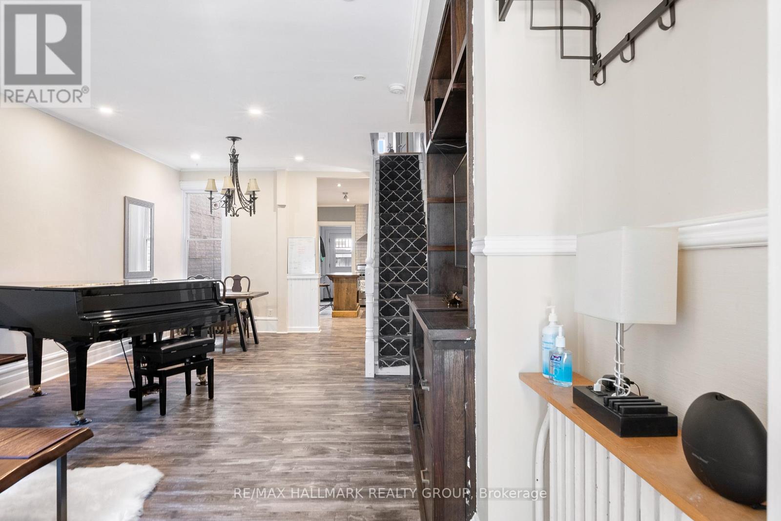 181 GUIGUES AVENUE