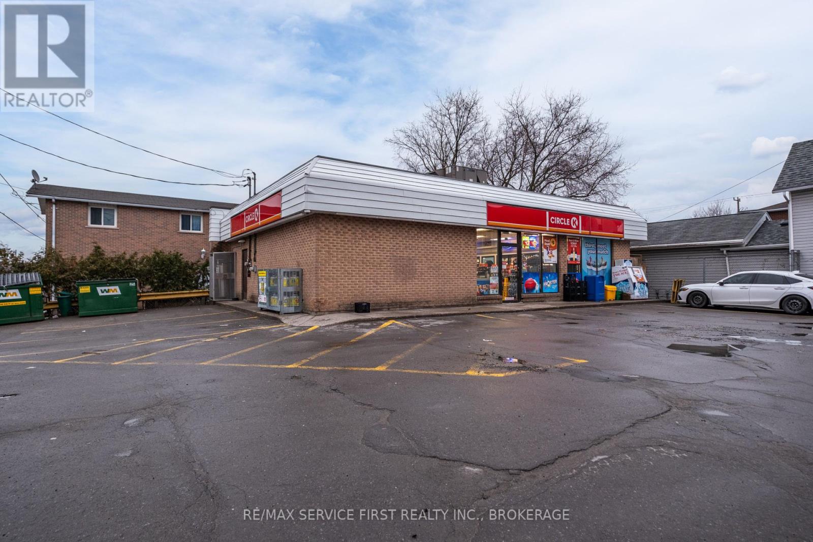 451 DIVISION STREET