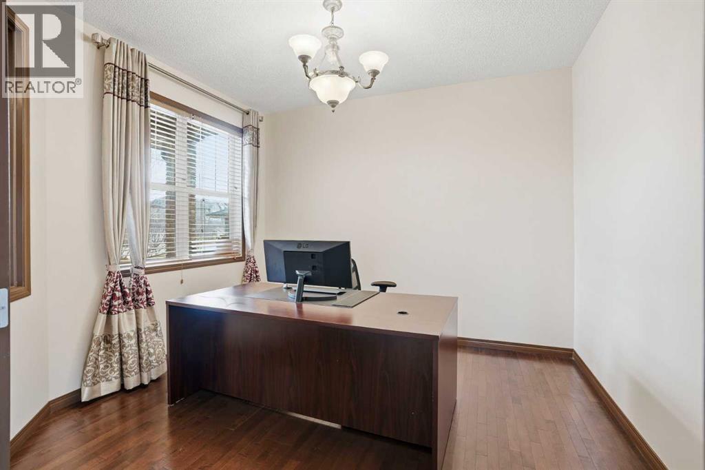 6 Springborough Green SW
