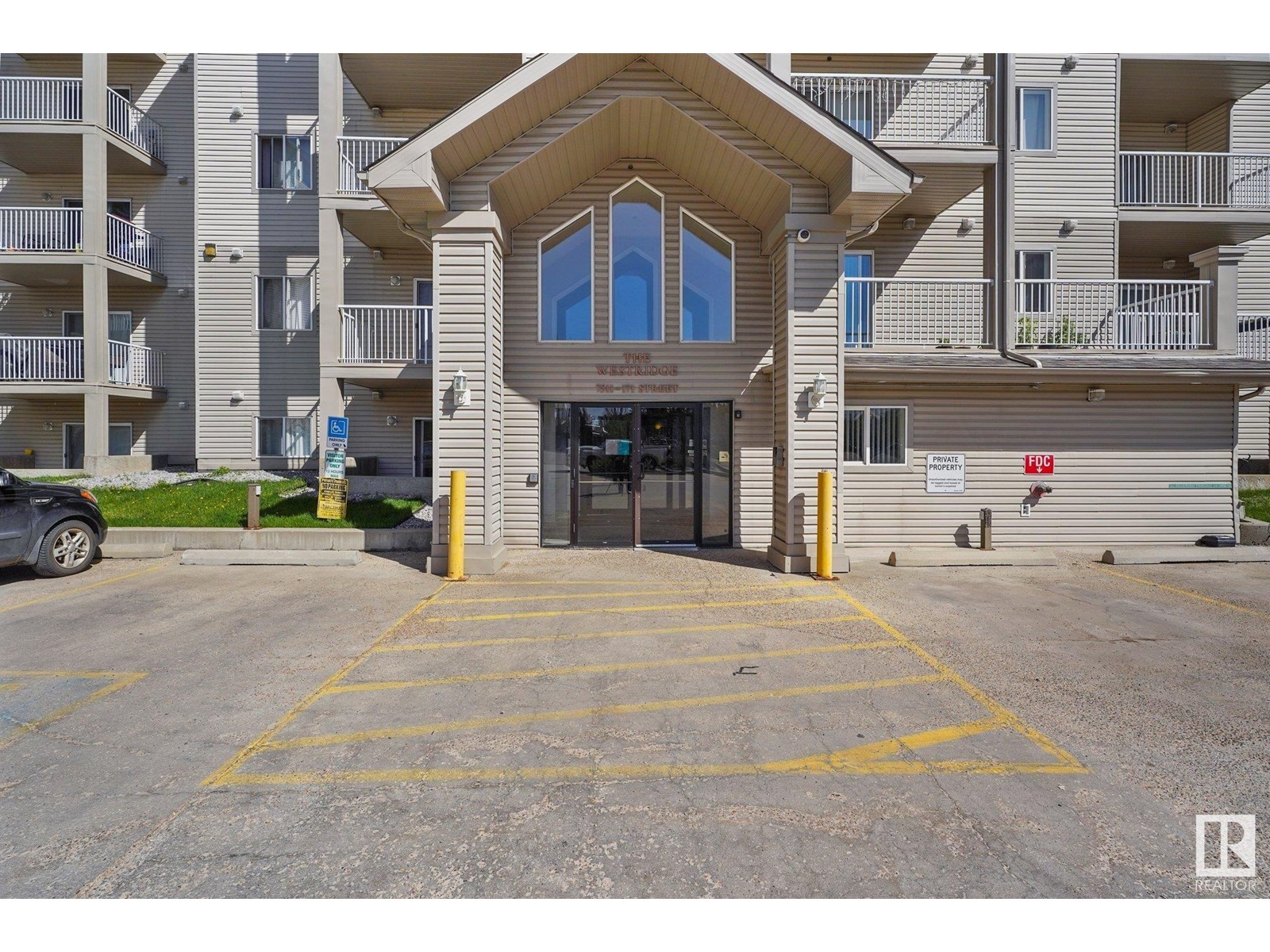 #502 7511 171 ST NW