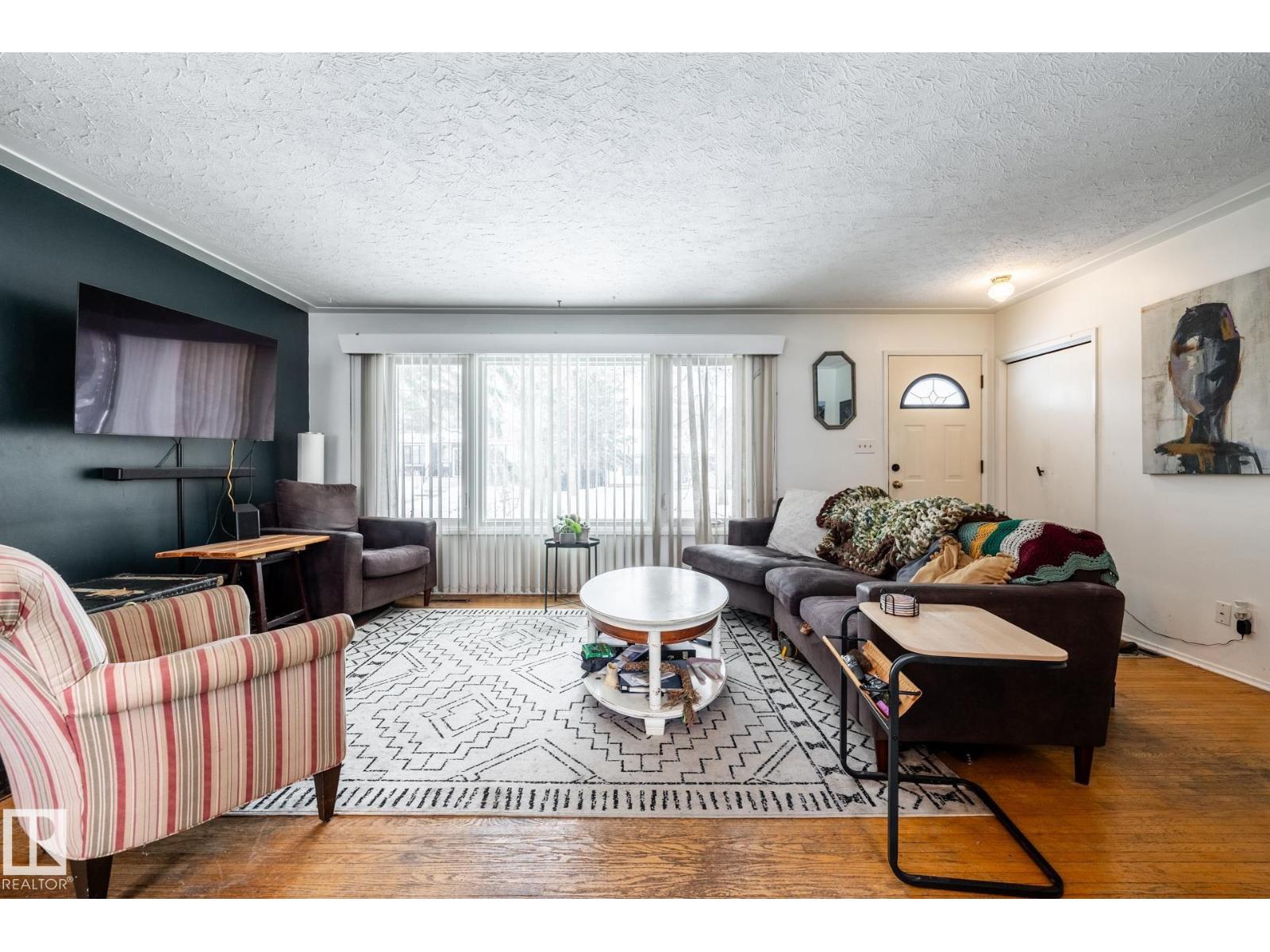 12231 47 ST NW