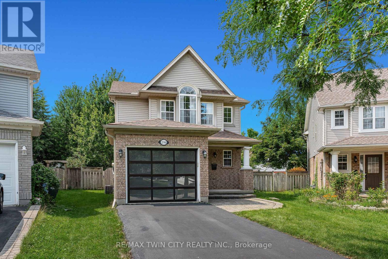 298 PINELAND PLACE