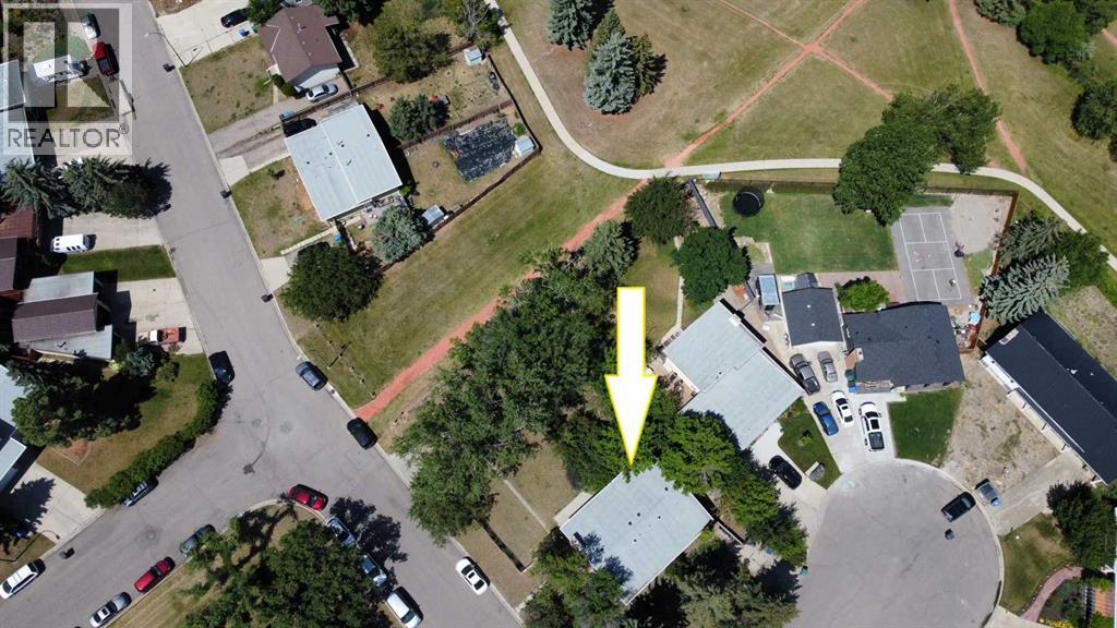 74 Carleton Place W