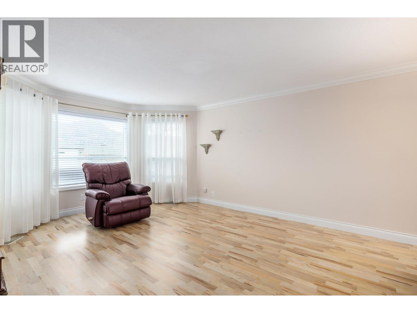 615 GLENMEADOWS Road Unit# 55