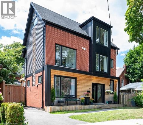 47 GRUHN Street Kitchener ON N2G1S5