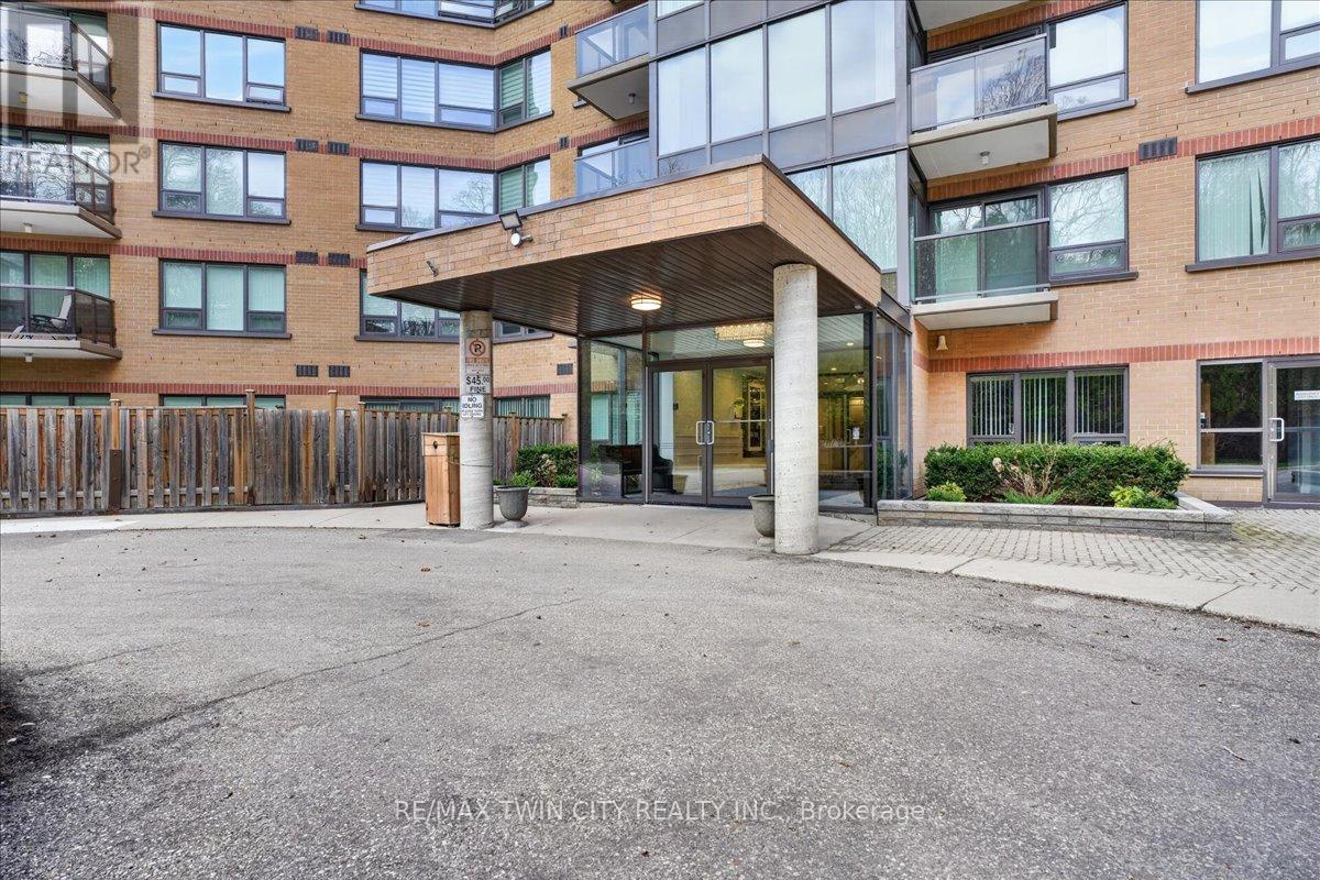 604 - 237 KING STREET W