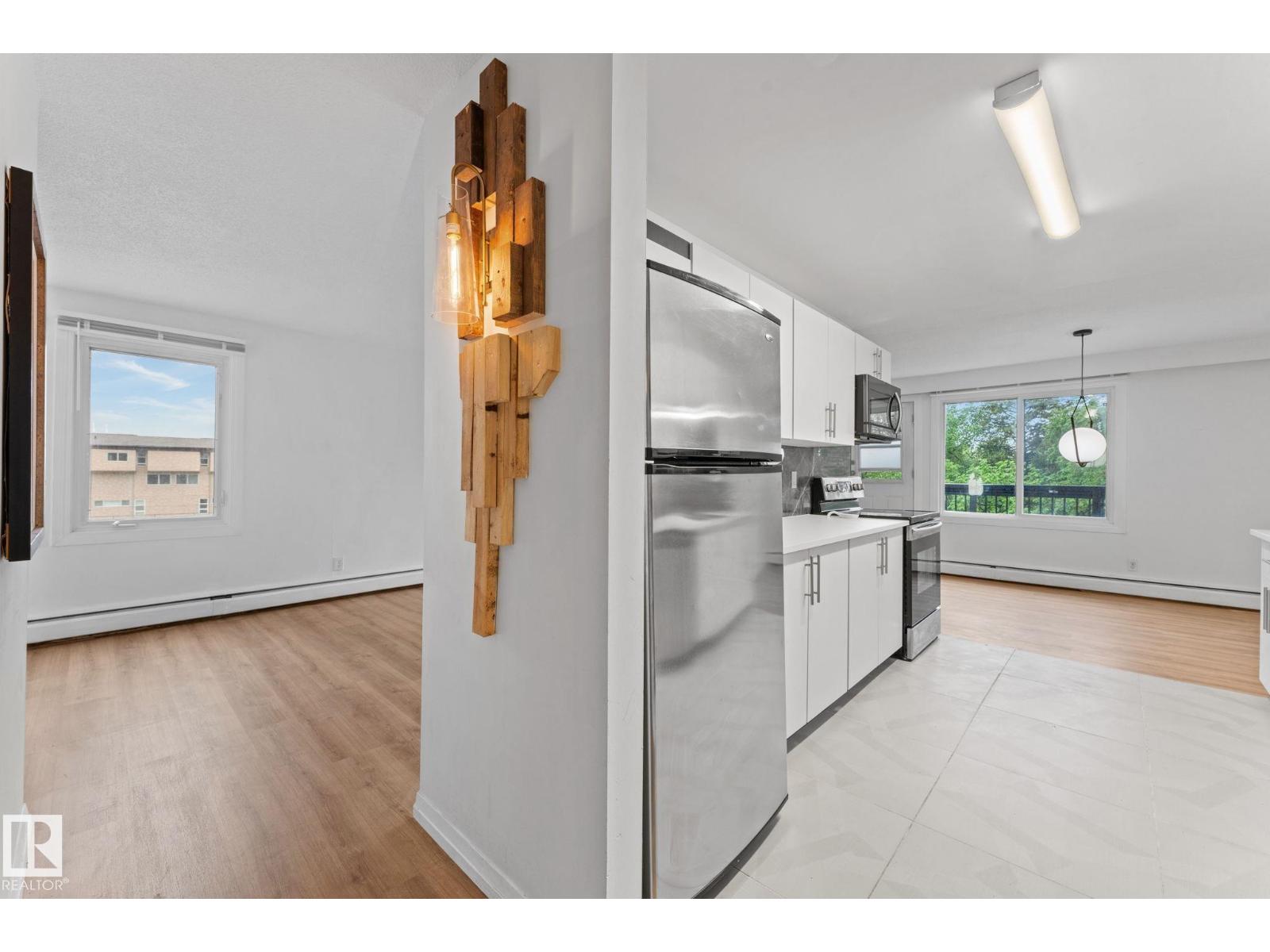 #202 7815 159 ST NW
