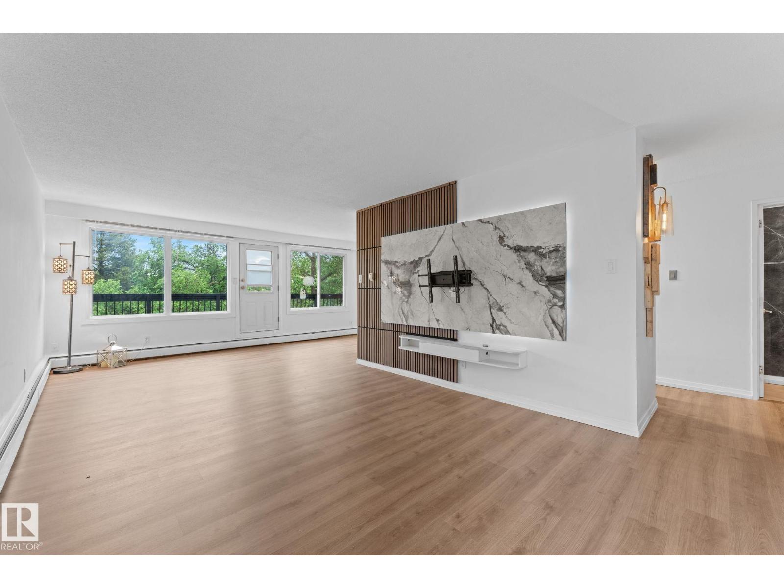#202 7815 159 ST NW