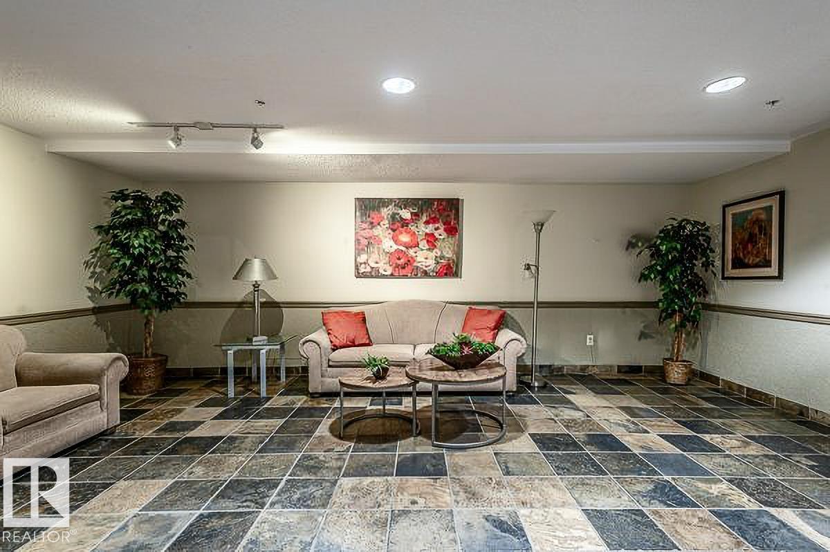 #102 8912 156 ST NW