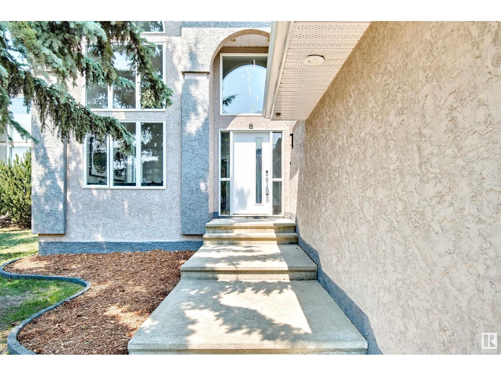 554 BUTTERWORTH WY NW