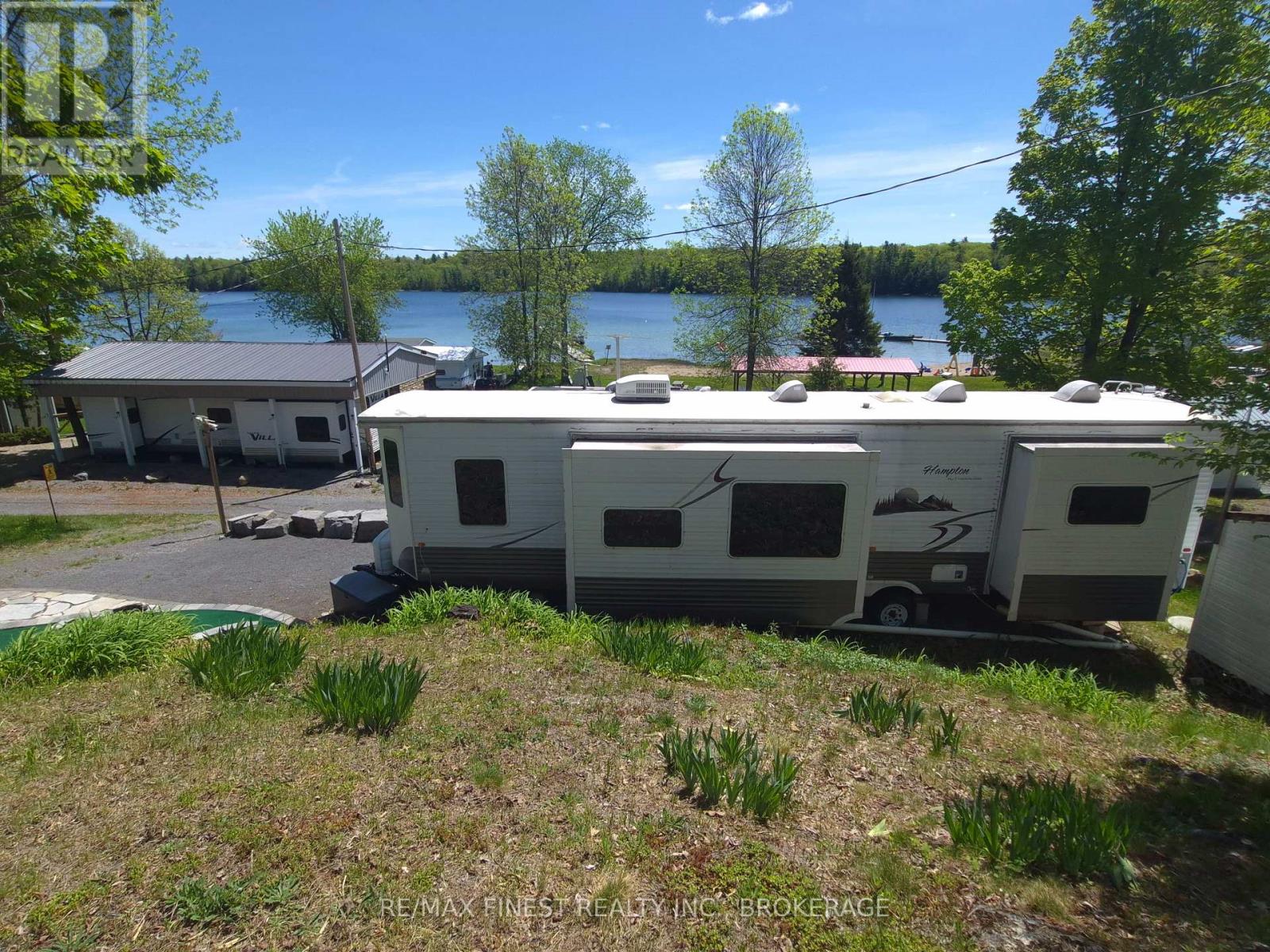 Photo 1 of 27 — 36 - 9 GLENFORD LANE Unit 36, Frontenac (Frontenac South), ON K0H1T0