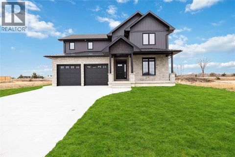 3527 PAUL CRESCENT Plympton-Wyoming ON N0N1E0