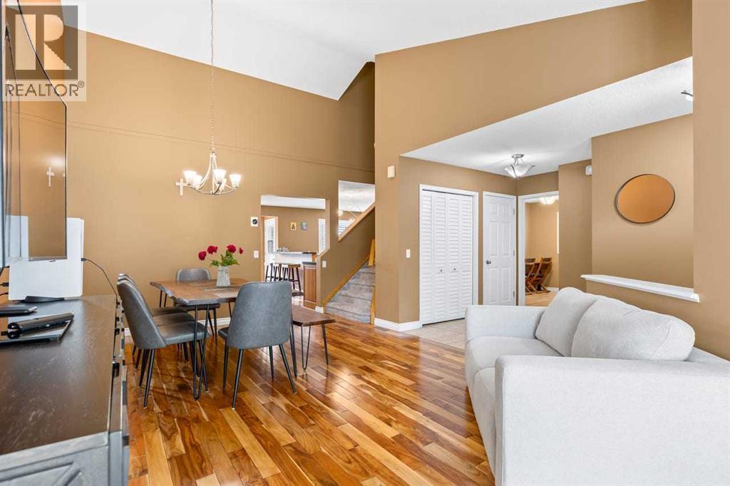 152 Douglas Glen Mews SE