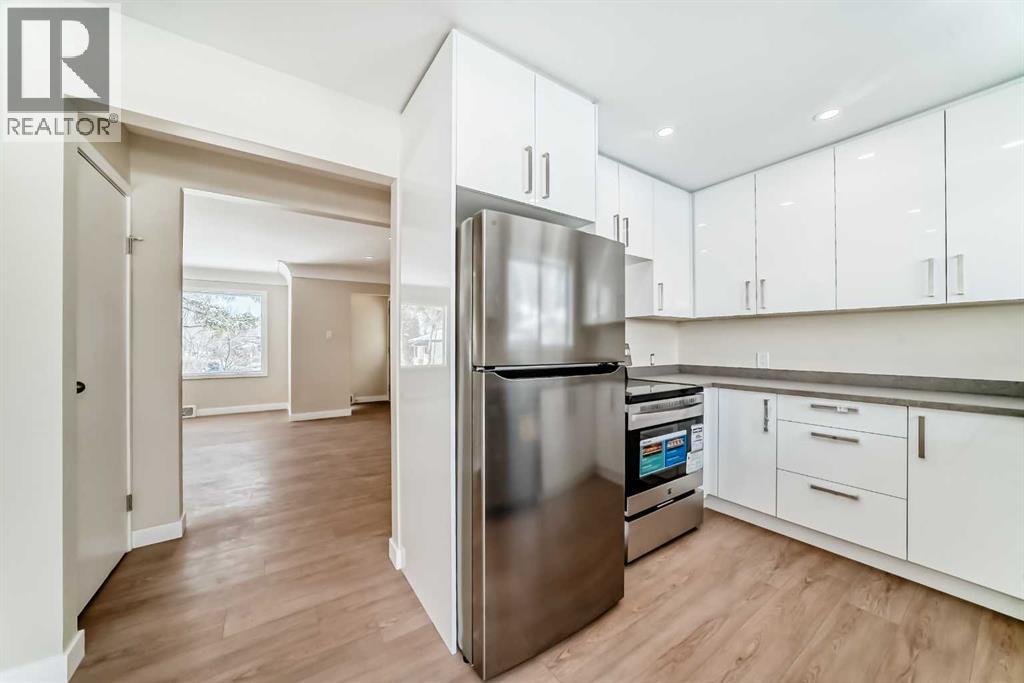 2007 Cottonwood Crescent SE