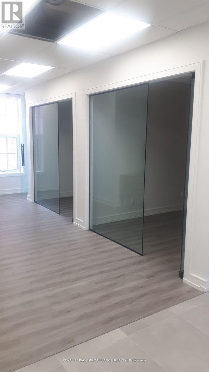 B - 31 WALTON STREET