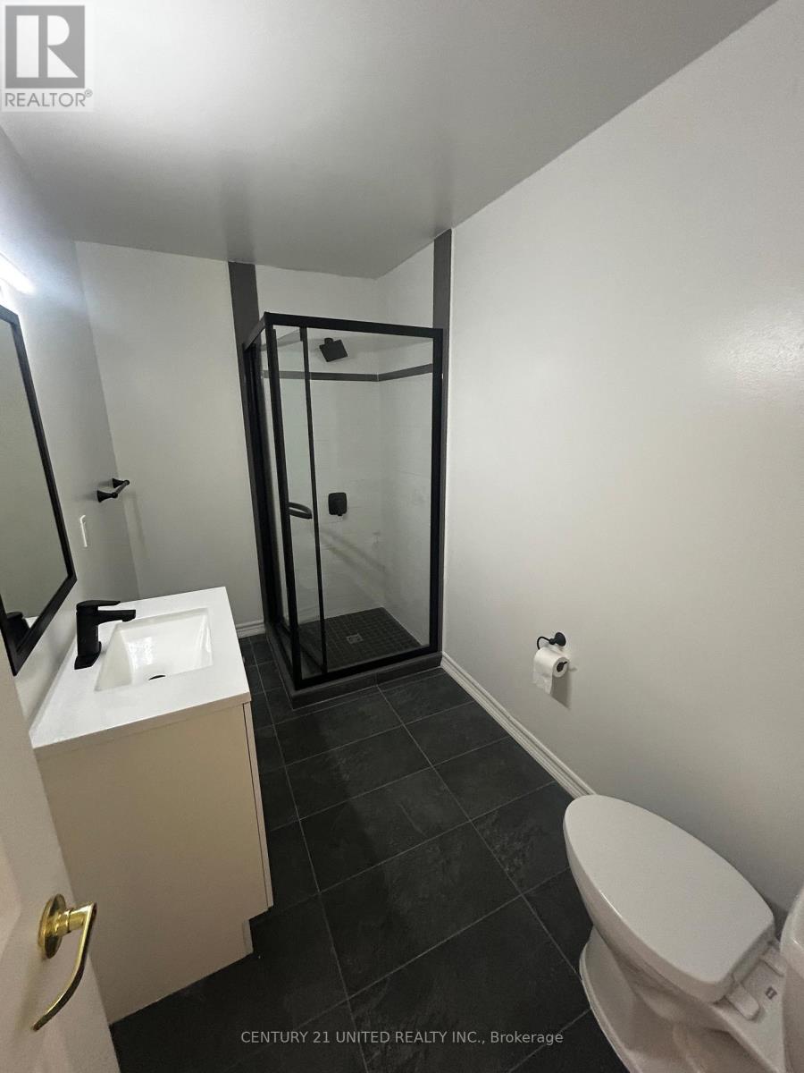 6 - 174.5 HUNTER STREET W