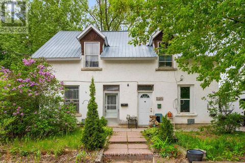 11 LAKE STREET Arnprior ON K7S1Z8