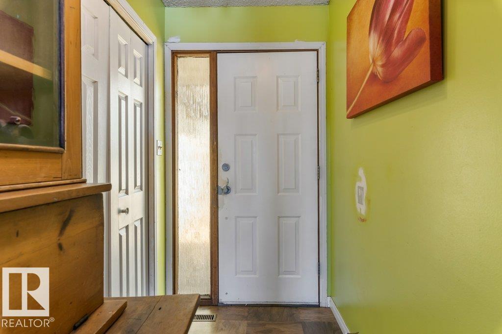 10 Silver Chief Close / 54006 RGE ROAD 261 #10