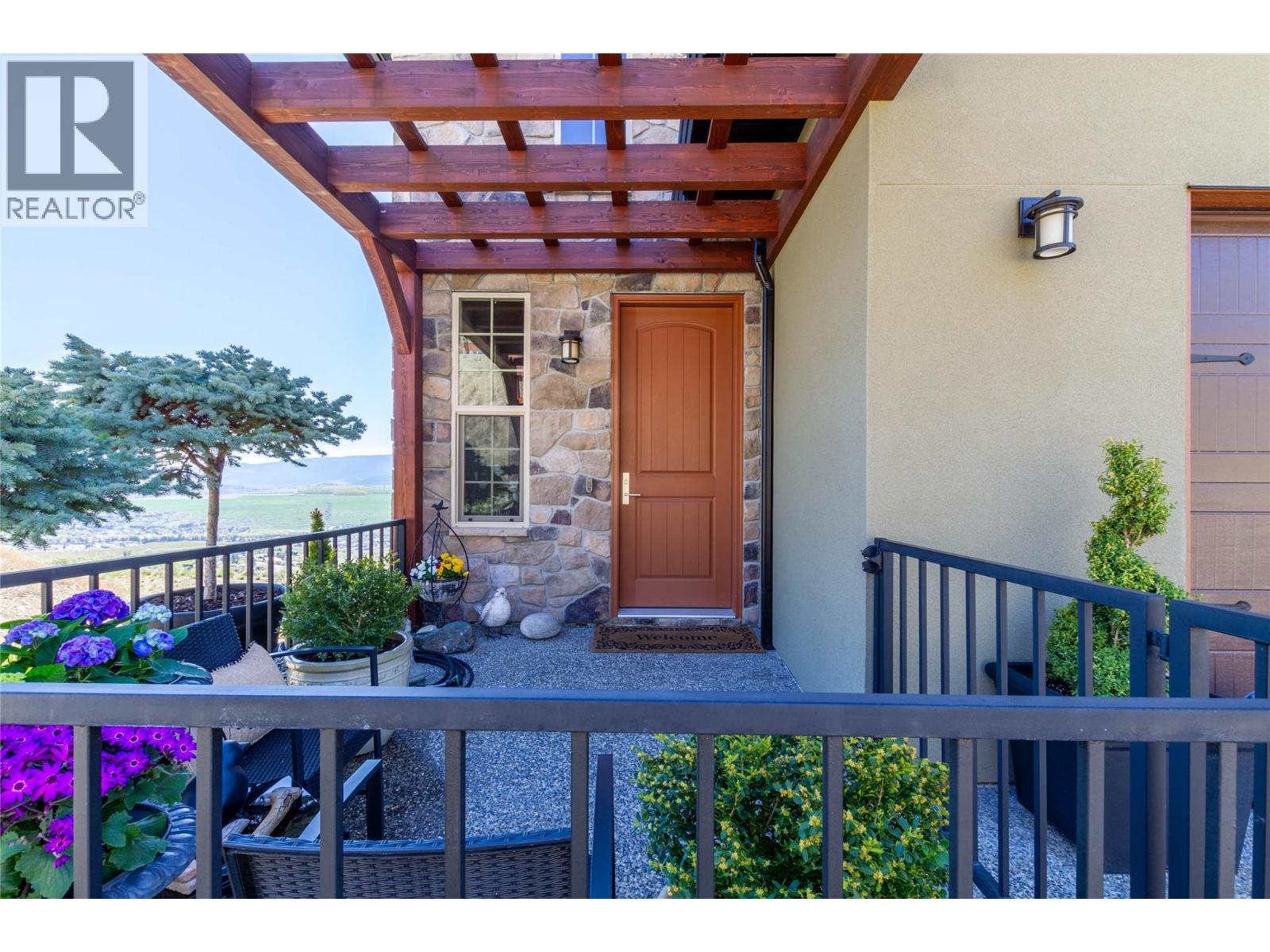 595 Vineyard Way N Unit# 31