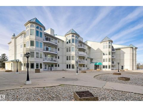 #405 5212 25 AV NW Edmonton AB T6L6R7